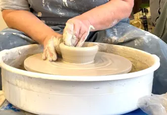 Lav keramik i Vejle med AOF